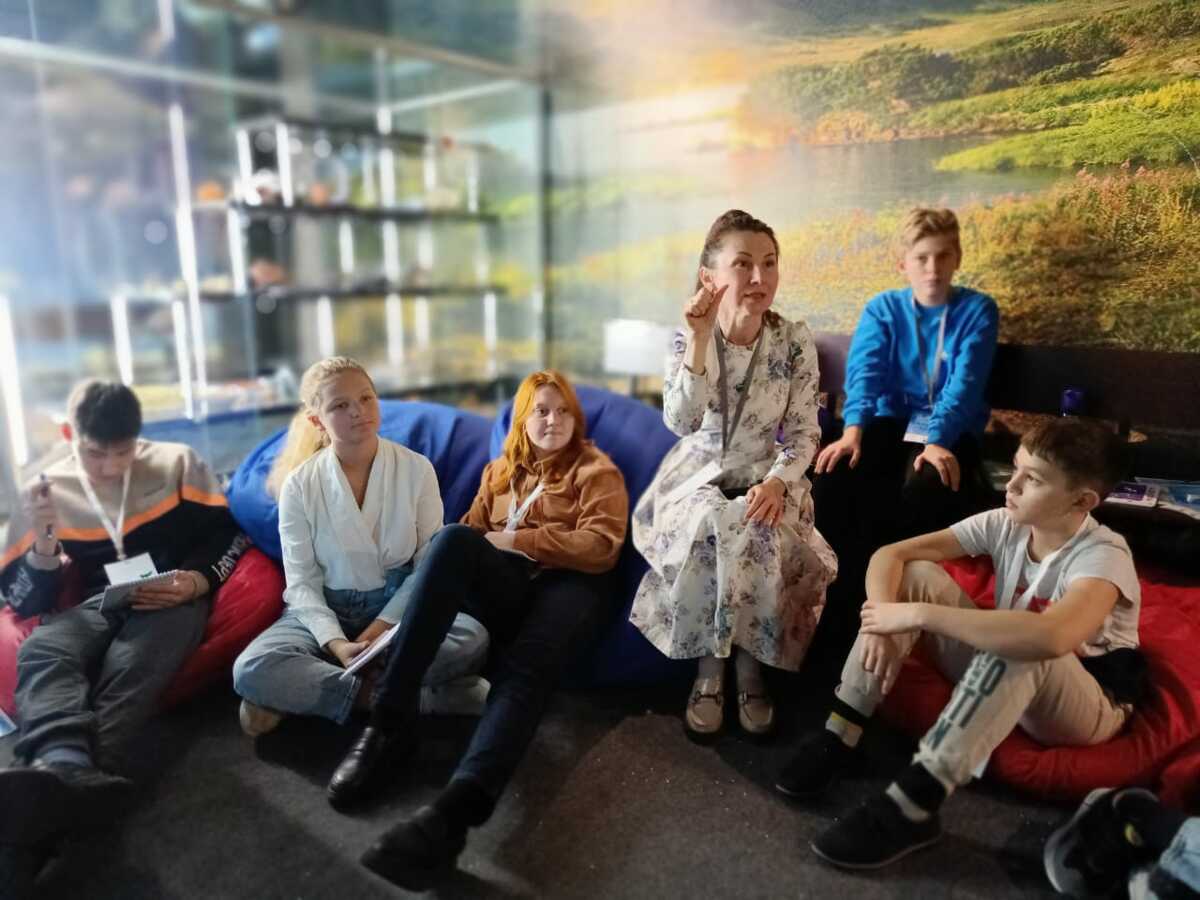 На Камчатке подростки впервые собрались у «Очага вдохновения»